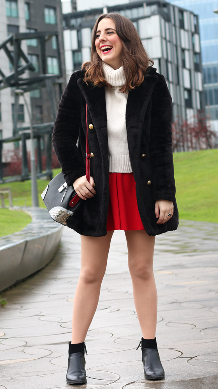 Outfit with hair coat and red skirt - Fashion Tights